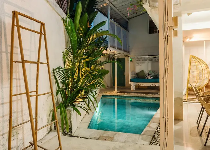Mara Villa, Garden & Pool, 2 Min To Seminyak (Bali)