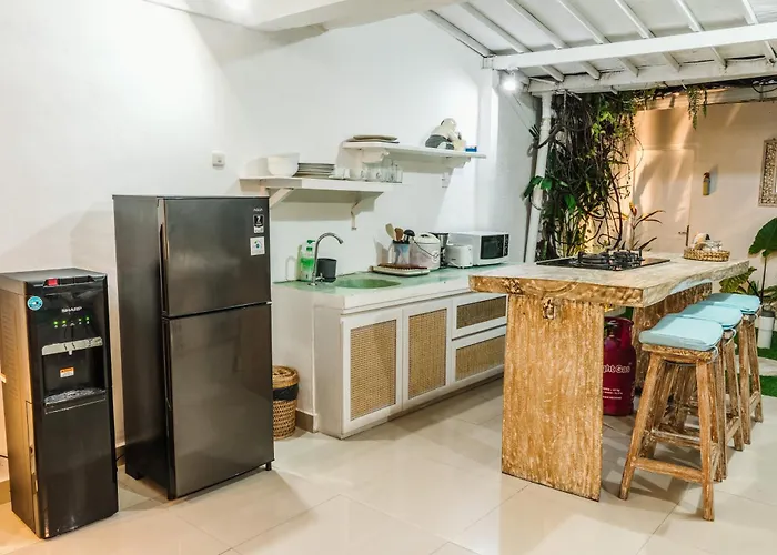 Mara Villa, Garden & Pool, 2 Min To Seminyak (Bali)